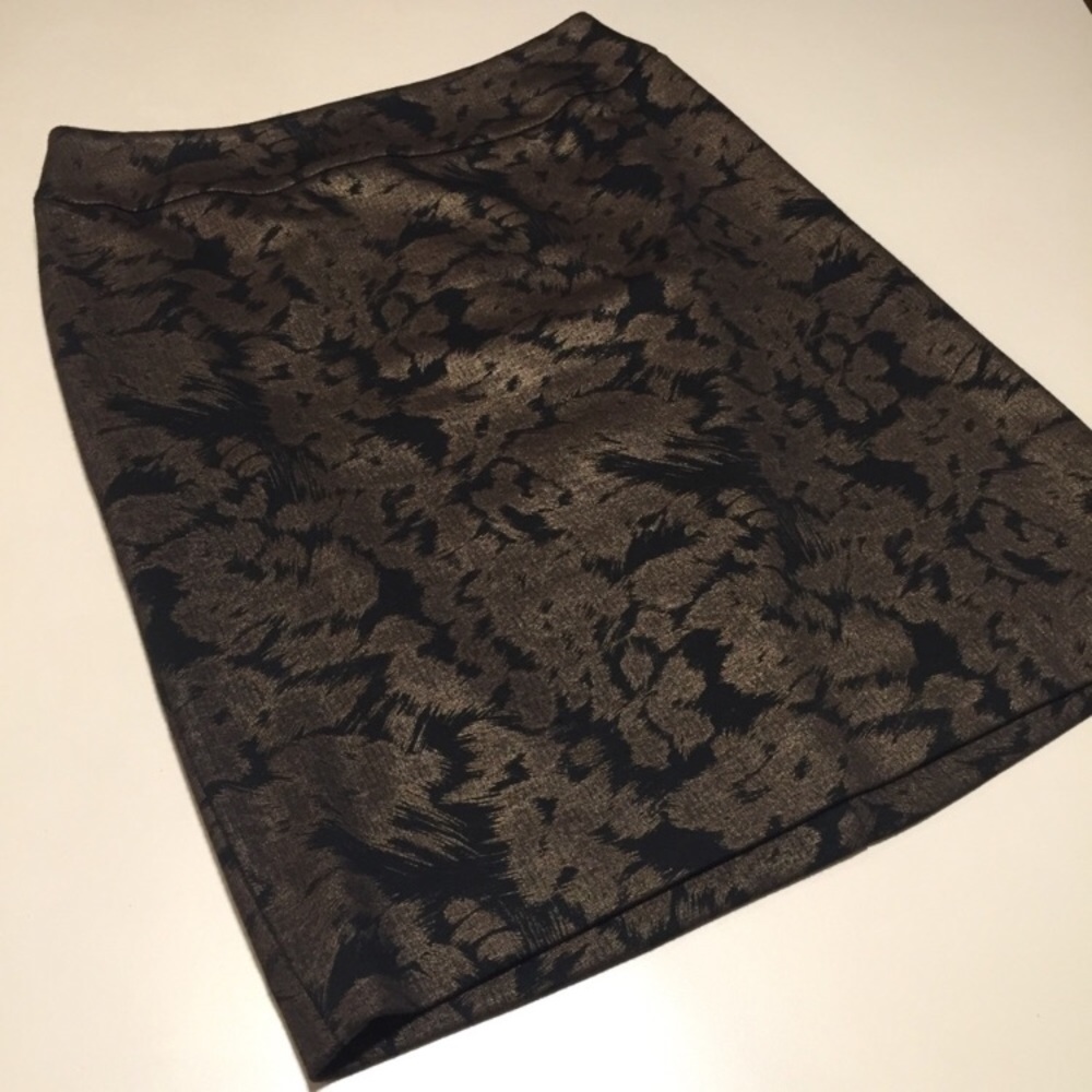 Halogen Skirt 4 Petite gold metallic print